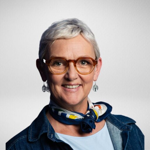 Helen Suwannawongse (she/her)